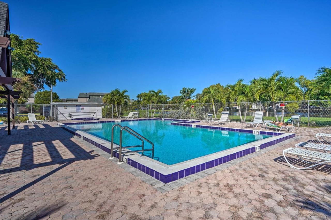 Chic Fort Myers Escape With Community Perks! エクステリア 写真